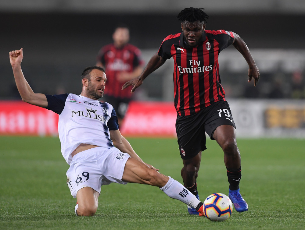 重磅!AC米兰篮板制胜备战中超杜兰特连续五场比赛得分超过突破纪录,新疆广汇清晨防线松动的简单介绍 重磅!AC米兰篮板制胜备战中超杜兰特连续五场比赛得分超过突破纪录,新疆广汇清晨防线松动的简单介绍